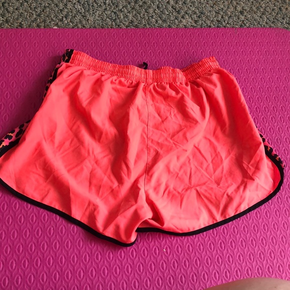 Victoria Secret Neon Pink Sport Shorts Cheetah Med - Picture 6 of 7